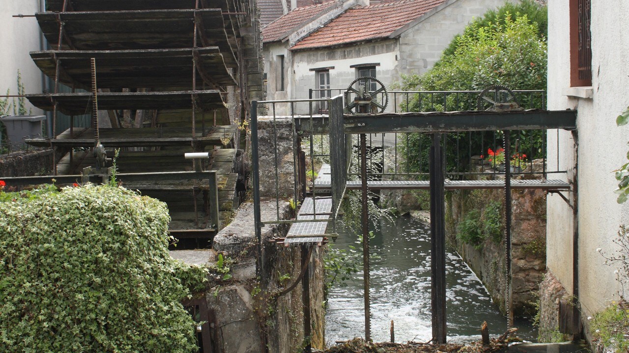 Crécy-la-Chapelle in France